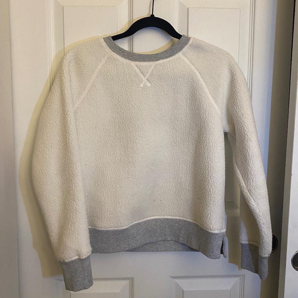 Vineyard Vines White Sweater